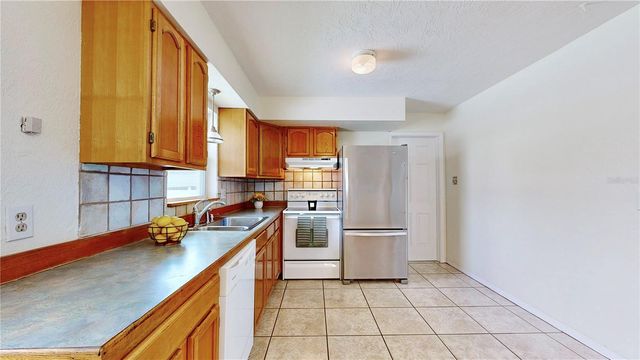 5233 52ND WAY N, St Petersburg, FL 33709