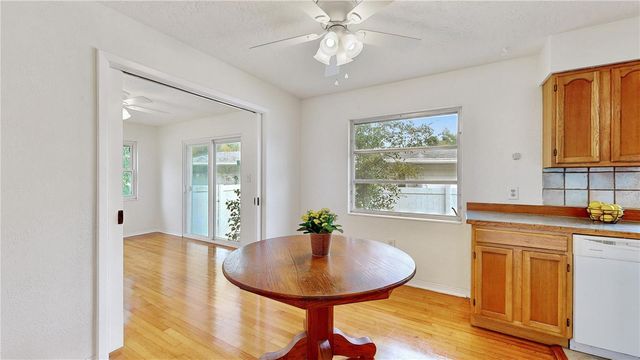 5233 52ND WAY N, St Petersburg, FL 33709