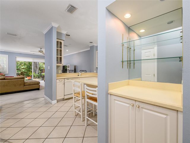 204 S LINCOLN AVENUE, Tampa, FL 33609