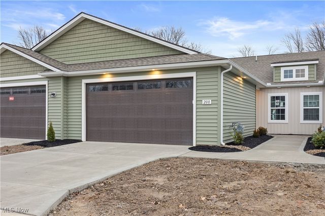208 Alexander Drive, Elyria, OH 44035