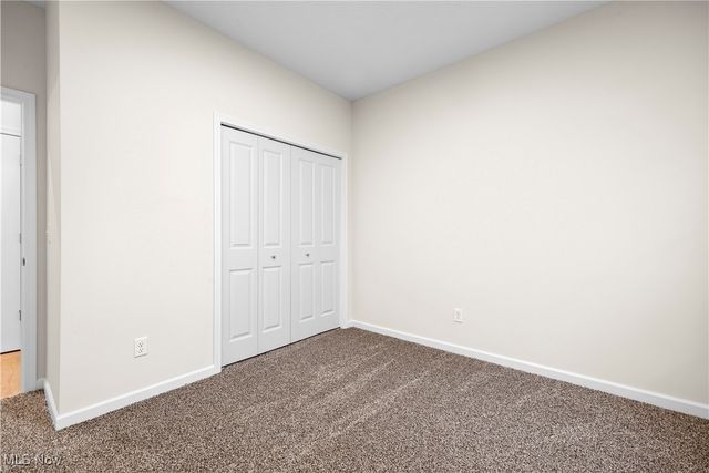 208 Alexander Drive, Elyria, OH 44035