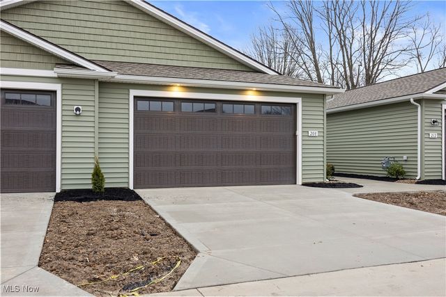 208 Alexander Drive, Elyria, OH 44035