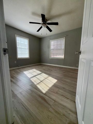 503 S Oak Street, Hallsville, TX 75650