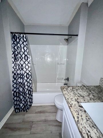 503 S Oak Street, Hallsville, TX 75650