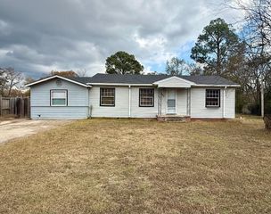 503 S Oak Street, Hallsville, TX 75650