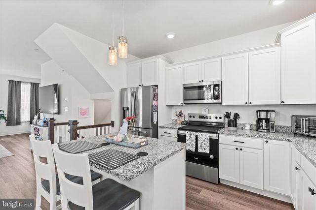 101 OVERLOOK DR, Hanover, PA 17331