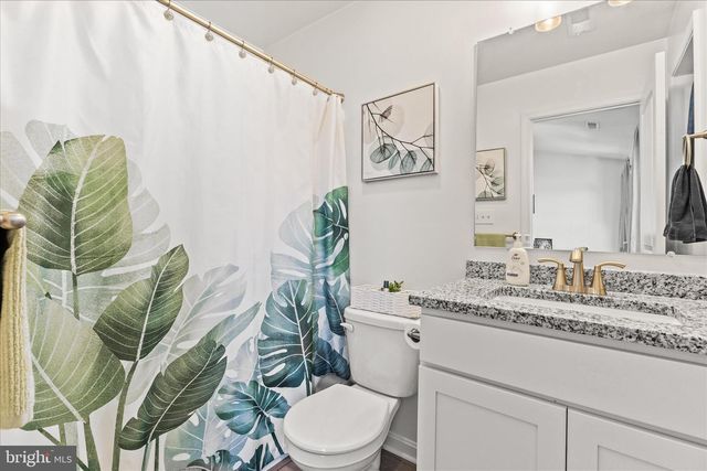 101 OVERLOOK DR, Hanover, PA 17331