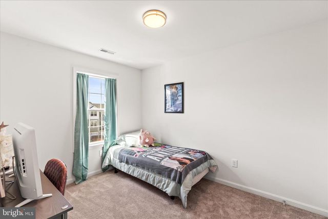 101 OVERLOOK DR, Hanover, PA 17331