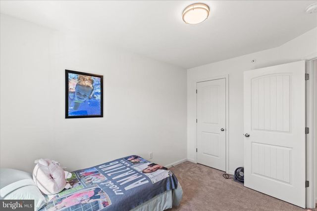 101 OVERLOOK DR, Hanover, PA 17331