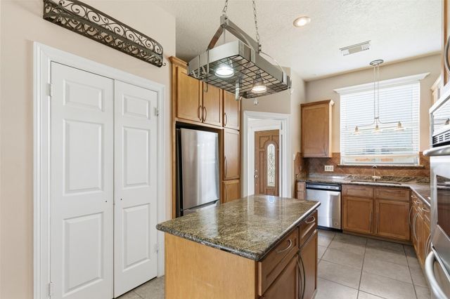 2533 Potomac Drive, League City, TX 77573