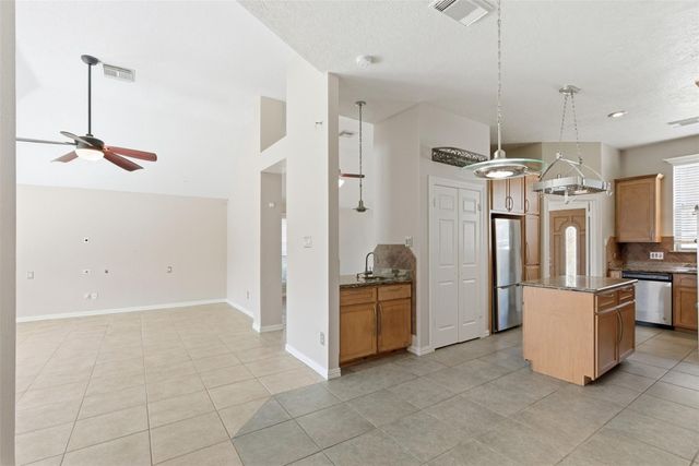 2533 Potomac Drive, League City, TX 77573