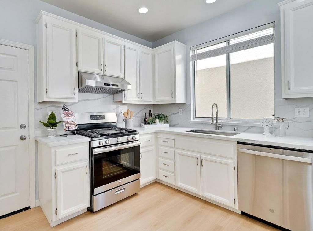 Image 12 of property listing at 2153 Esperanca Avenue, Santa Clara, CA 95054