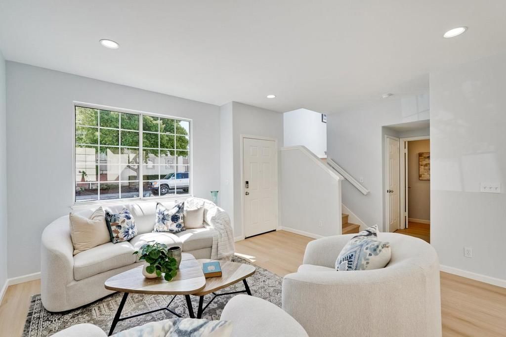 Image 2 of property listing at 2153 Esperanca Avenue, Santa Clara, CA 95054