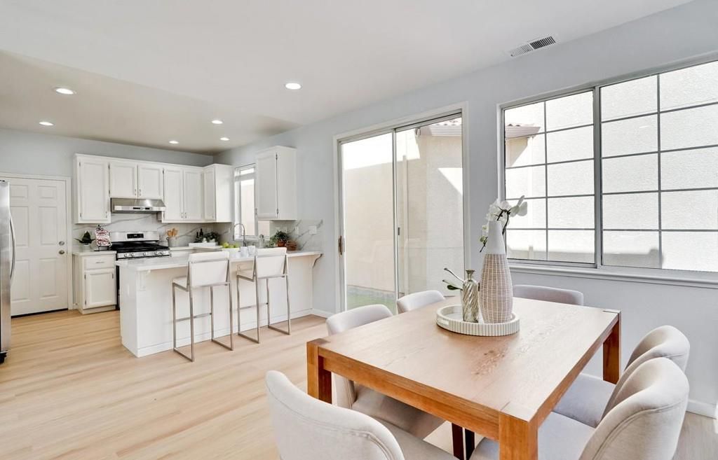 Image 7 of property listing at 2153 Esperanca Avenue, Santa Clara, CA 95054