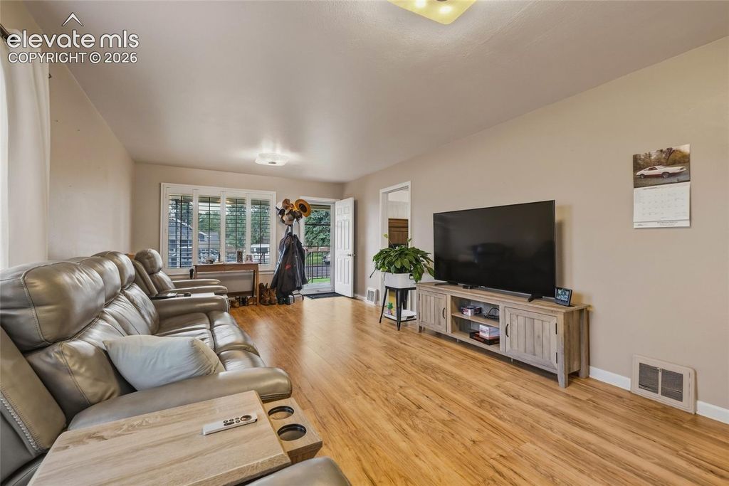 960 6th Street, Limon, CO 80828 — photo 4