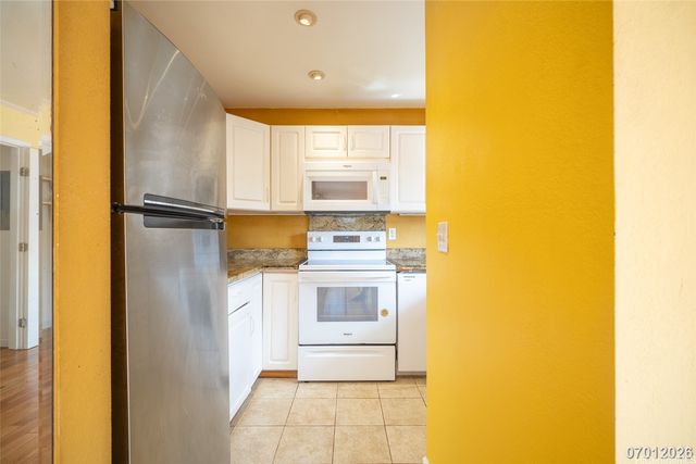 1649 Waikahalulu Lane C12, Honolulu, HI 96817