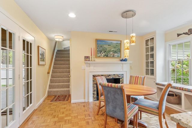 36 Pickman Dr, Bedford, MA 01730