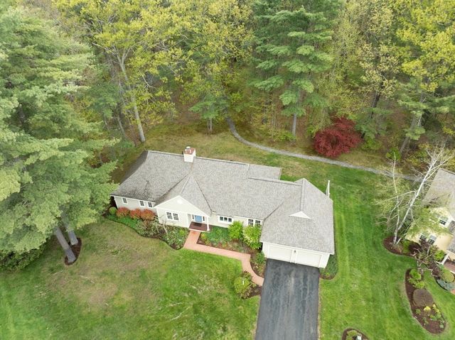 36 Pickman Dr, Bedford, MA 01730