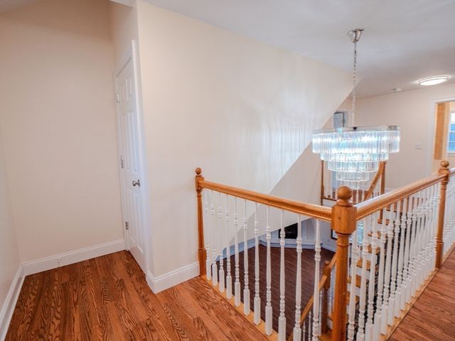 33 Lakeside Dr, Shrewsbury, MA 01545