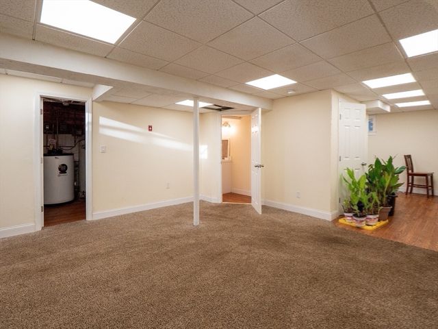 33 Lakeside Dr, Shrewsbury, MA 01545