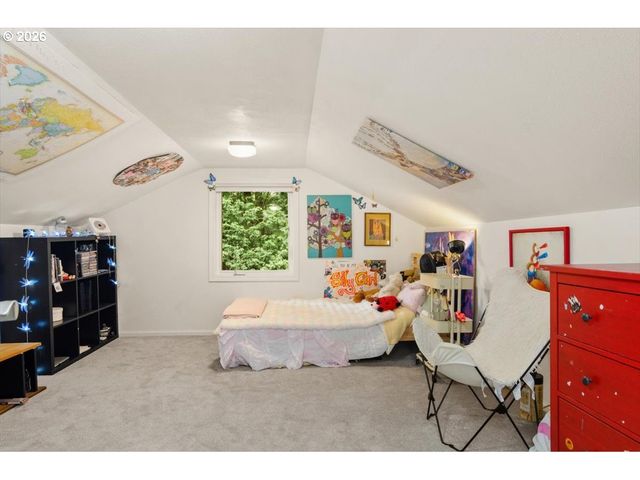 6610 Sw CANYON Ln, Portland, OR 97225