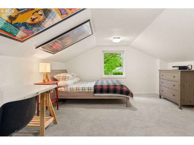 6610 Sw CANYON Ln, Portland, OR 97225