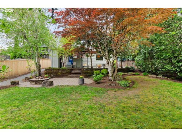 6610 Sw CANYON Ln, Portland, OR 97225