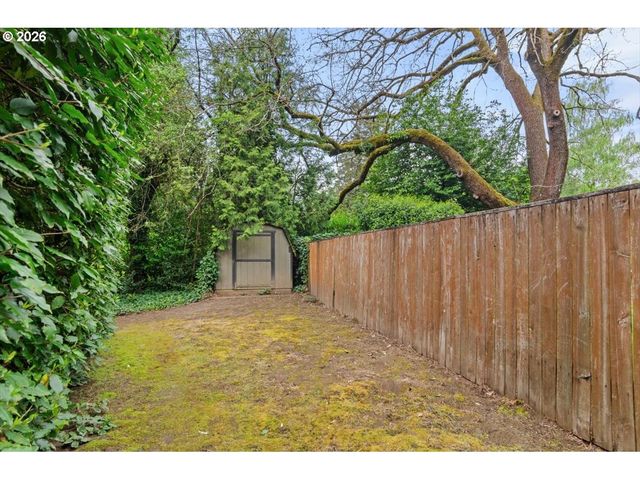 6610 Sw CANYON Ln, Portland, OR 97225