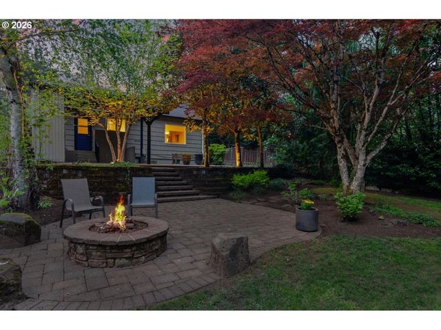 6610 Sw CANYON Ln, Portland, OR 97225