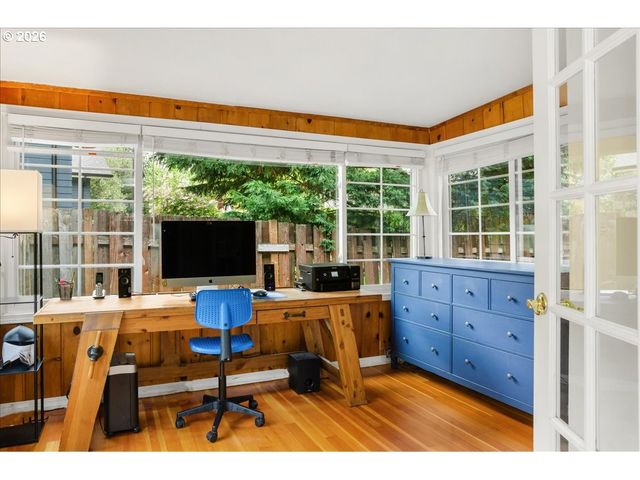 6610 Sw CANYON Ln, Portland, OR 97225