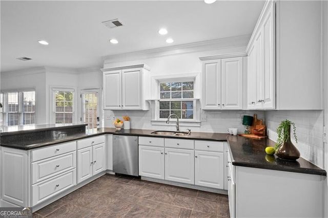 6 Wilburn Court, Decatur, GA 30030