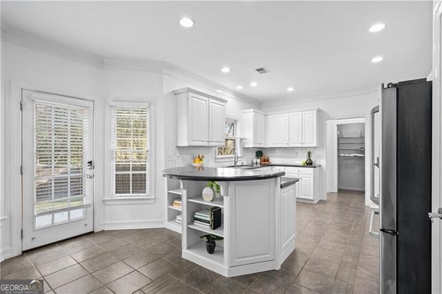 6 Wilburn Court, Decatur, GA 30030