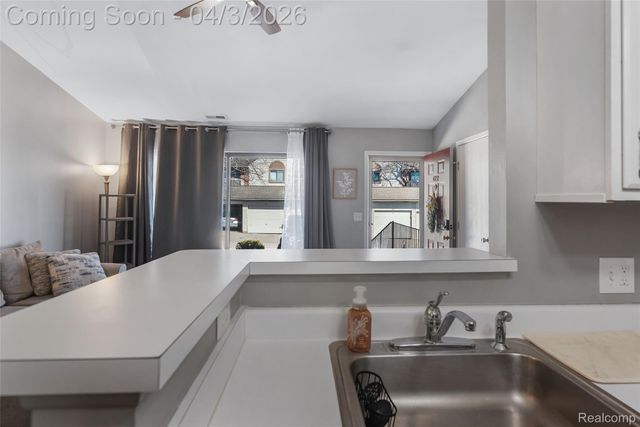 422 Water Tower Circle, Brighton, MI 48116