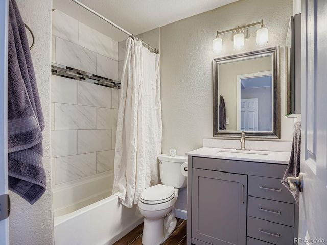 1471 S Emporia Ct, Denver, CO 80247