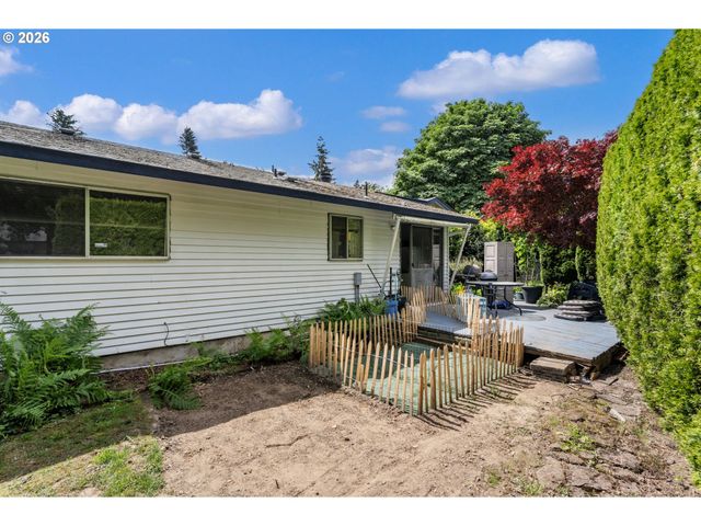 18321 Ne WASCO St, Portland, OR 97230