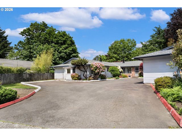 18321 Ne WASCO St, Portland, OR 97230