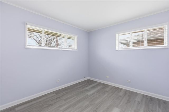 5 Crescent Road, Lake Zurich, IL 60047