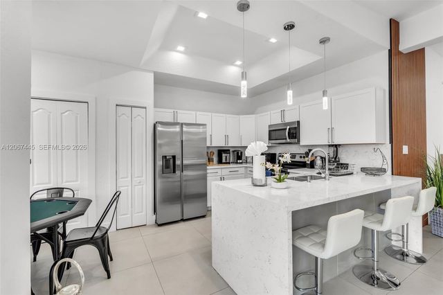 16362 SW 53rd Terrace, Miami, FL 33185