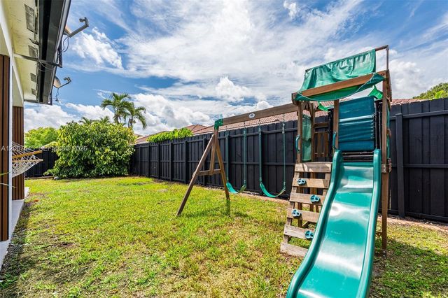 16362 SW 53rd Terrace, Miami, FL 33185