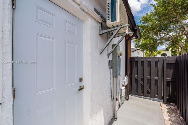 16362 SW 53rd Terrace, Miami, FL 33185