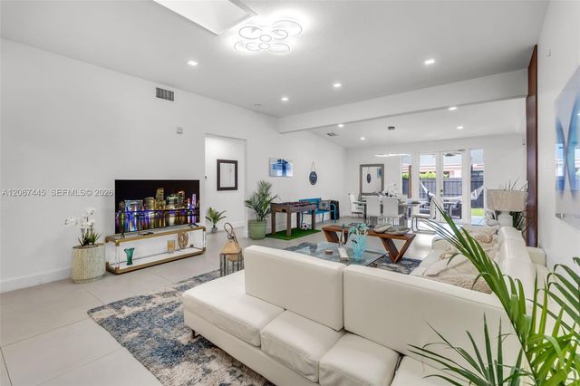 16362 SW 53rd Terrace, Miami, FL 33185
