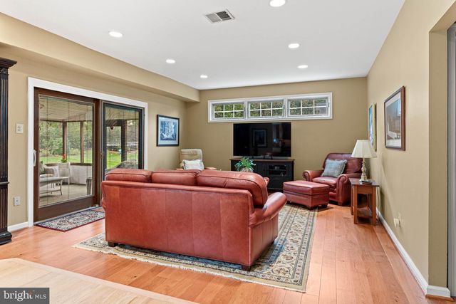 4 WOODSTOCK CIR, Collegeville, PA 19426