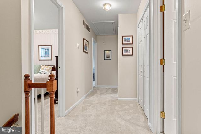 4 WOODSTOCK CIR, Collegeville, PA 19426