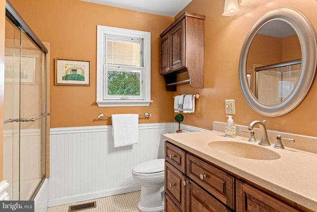 4 WOODSTOCK CIR, Collegeville, PA 19426