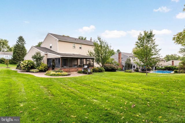 4 WOODSTOCK CIR, Collegeville, PA 19426