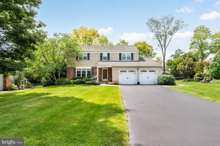 4 WOODSTOCK CIR, Collegeville, PA 19426