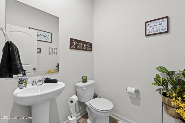 4014 White Pine Ln, La Grange, KY 40031