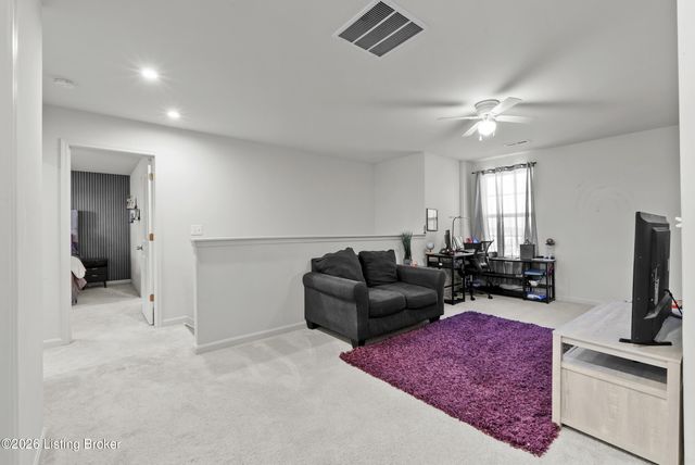 4014 White Pine Ln, La Grange, KY 40031