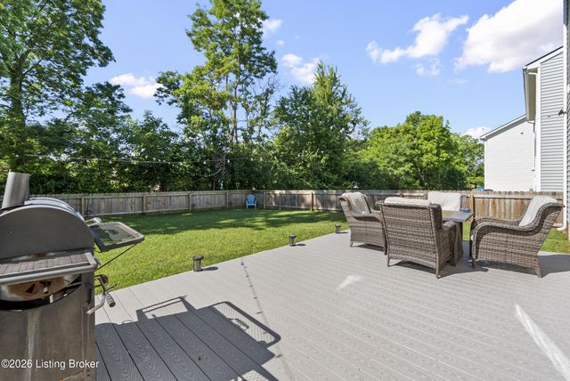 4014 White Pine Ln, La Grange, KY 40031