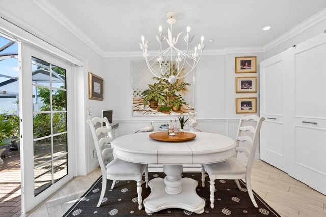 17 Villa Lane, Boynton Beach, FL 33436